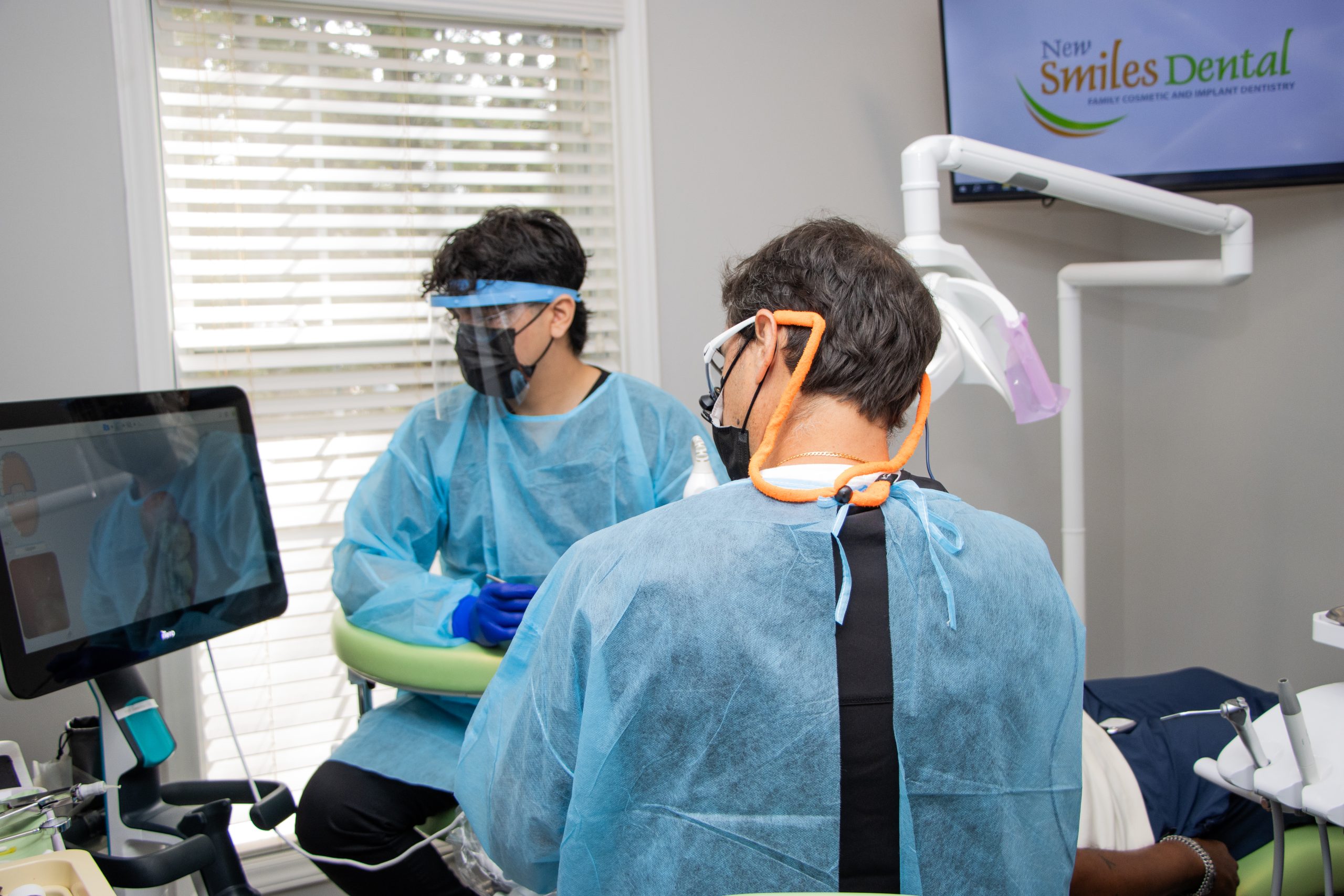27 – SmileDental
